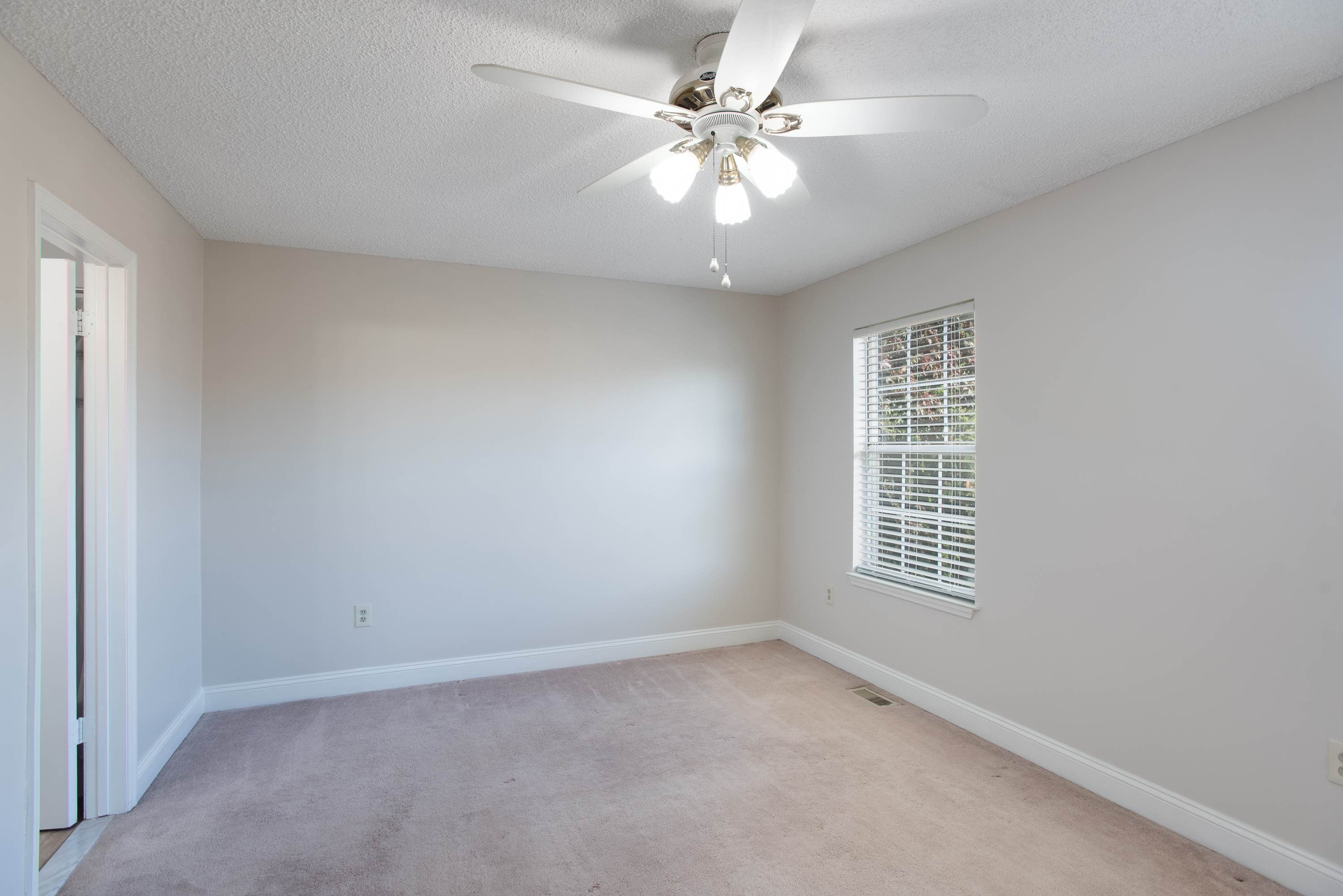 2708 Pinhorn Drive, Bridgewater, NJ 08807