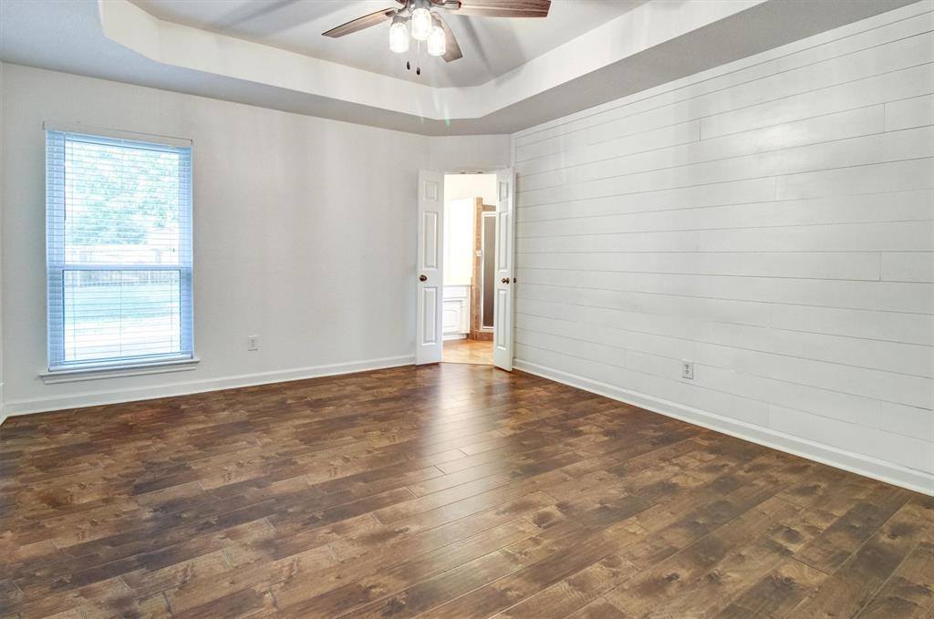 208 James Street, Aledo, TX 76008