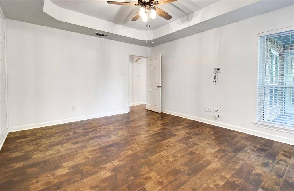 208 James Street, Aledo, TX 76008