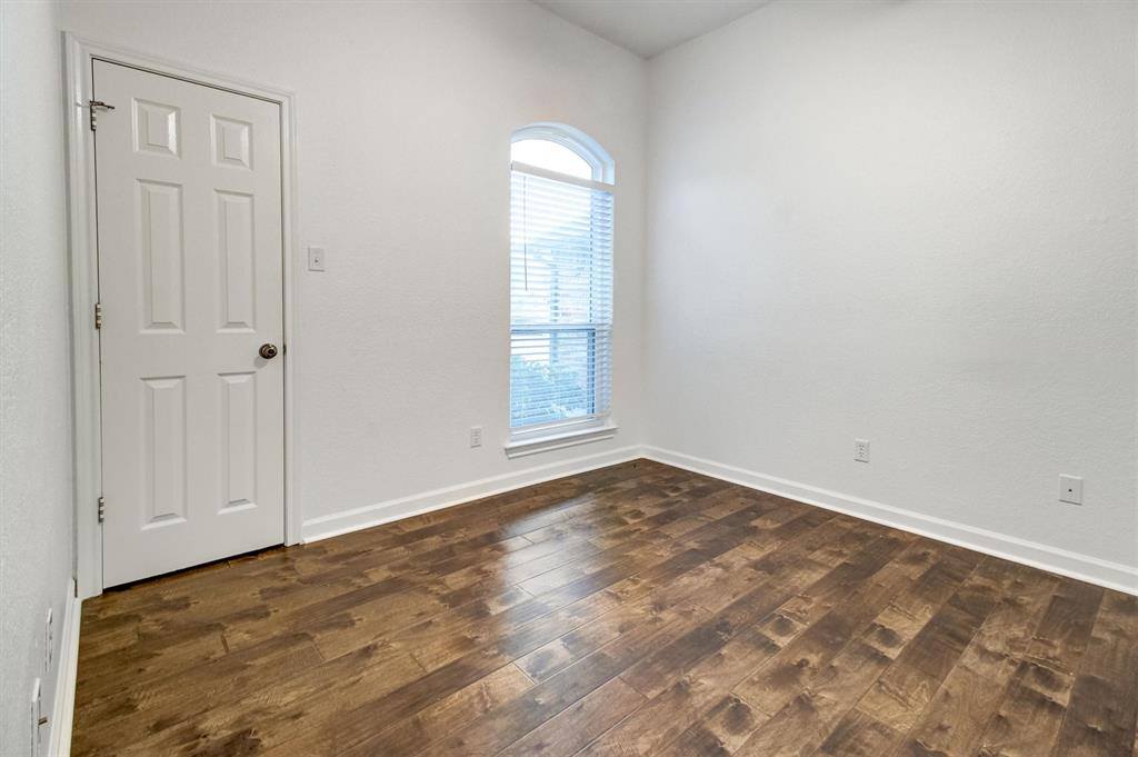 208 James Street, Aledo, TX 76008