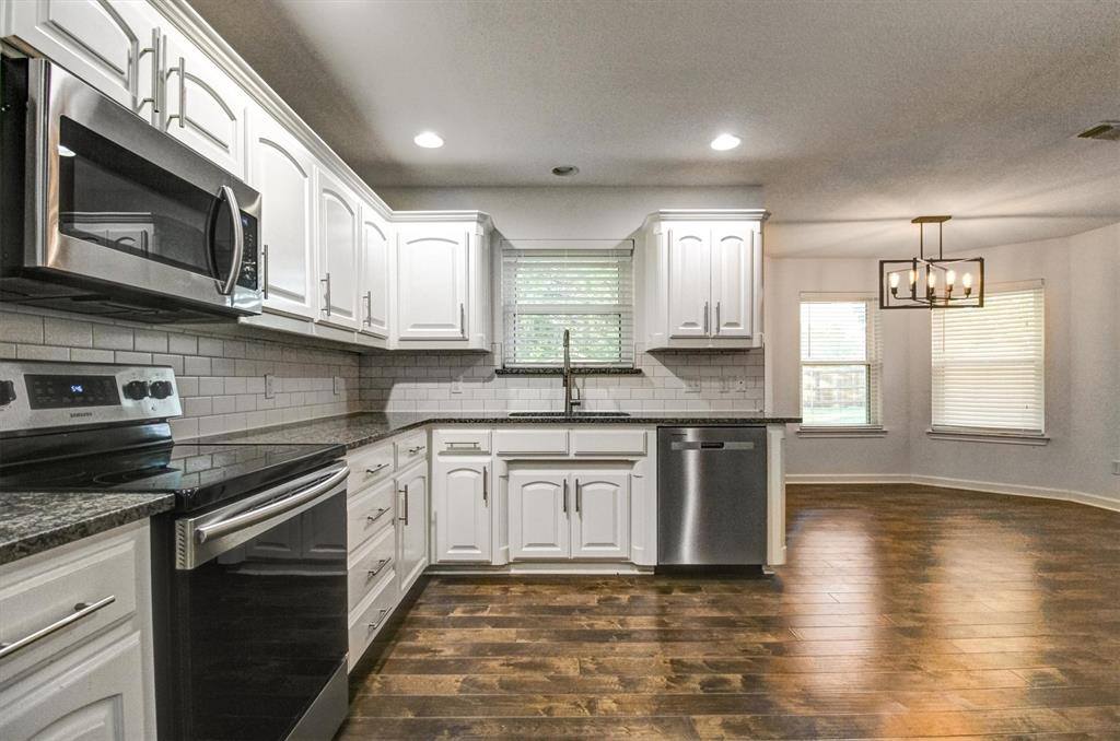 208 James Street, Aledo, TX 76008