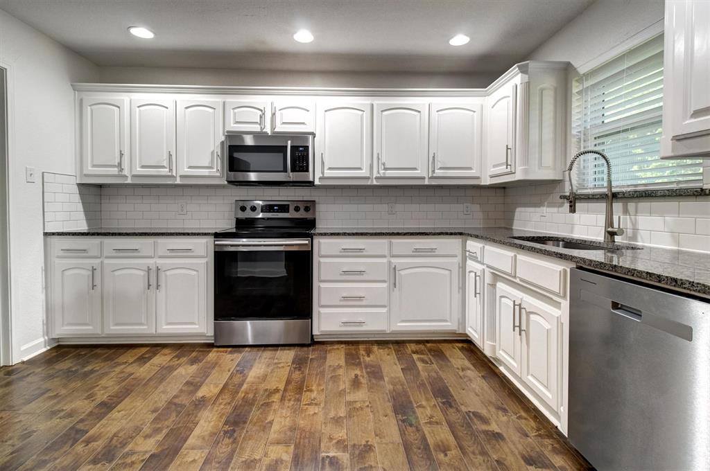 208 James Street, Aledo, TX 76008