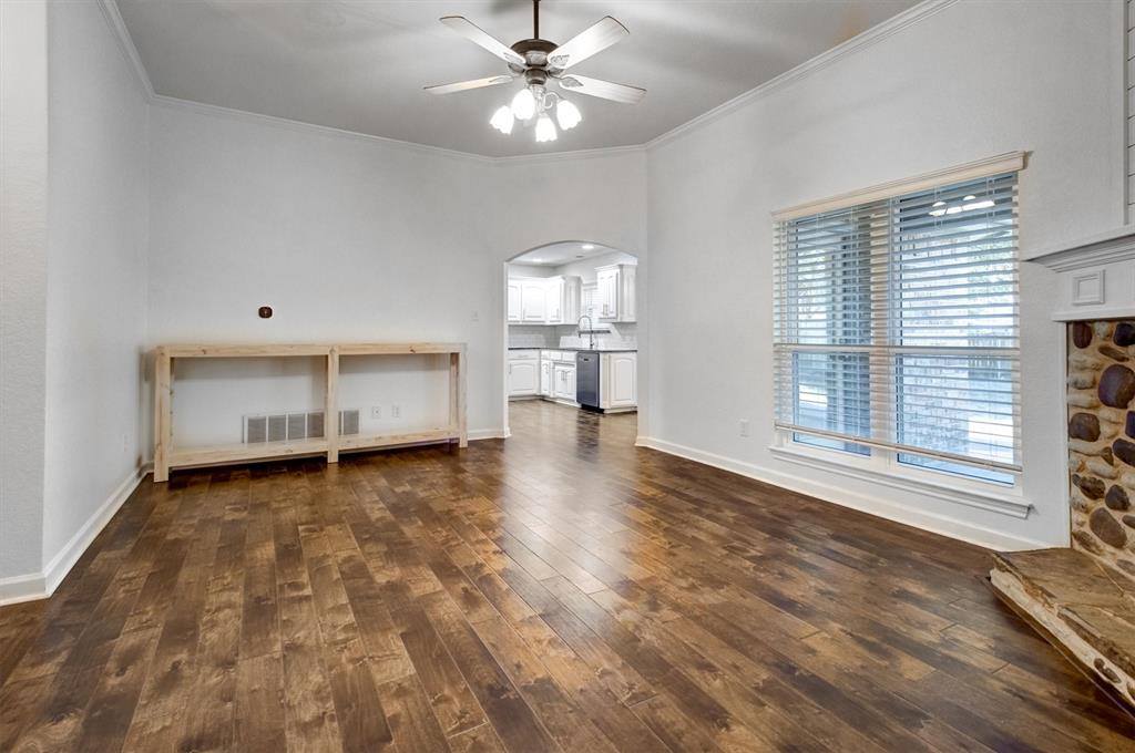 208 James Street, Aledo, TX 76008