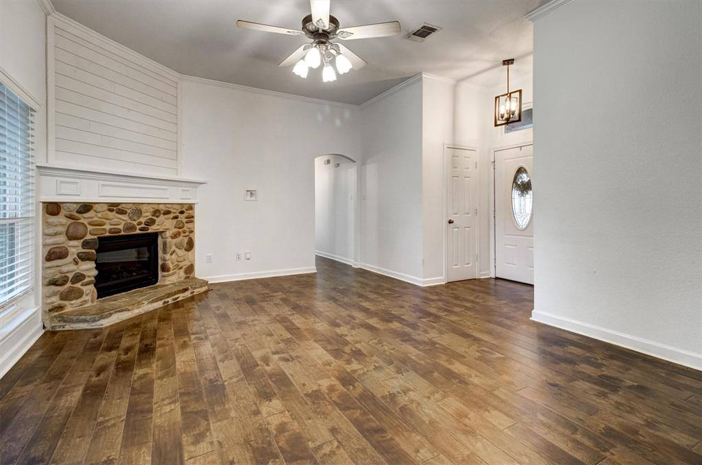 208 James Street, Aledo, TX 76008