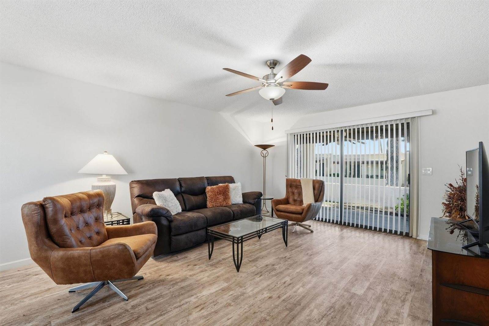 650 South Arrowwood Way, Mesa, AZ 85208