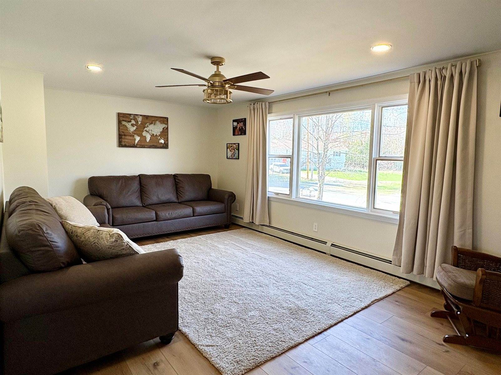 3 Mountainview Drive, Lincoln, ME 04457