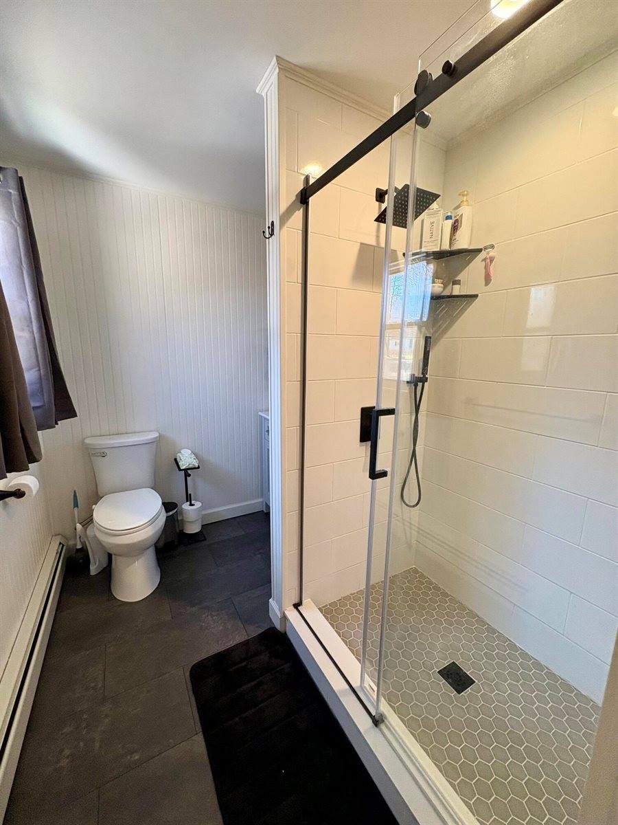 3 Mountainview Drive, Lincoln, ME 04457