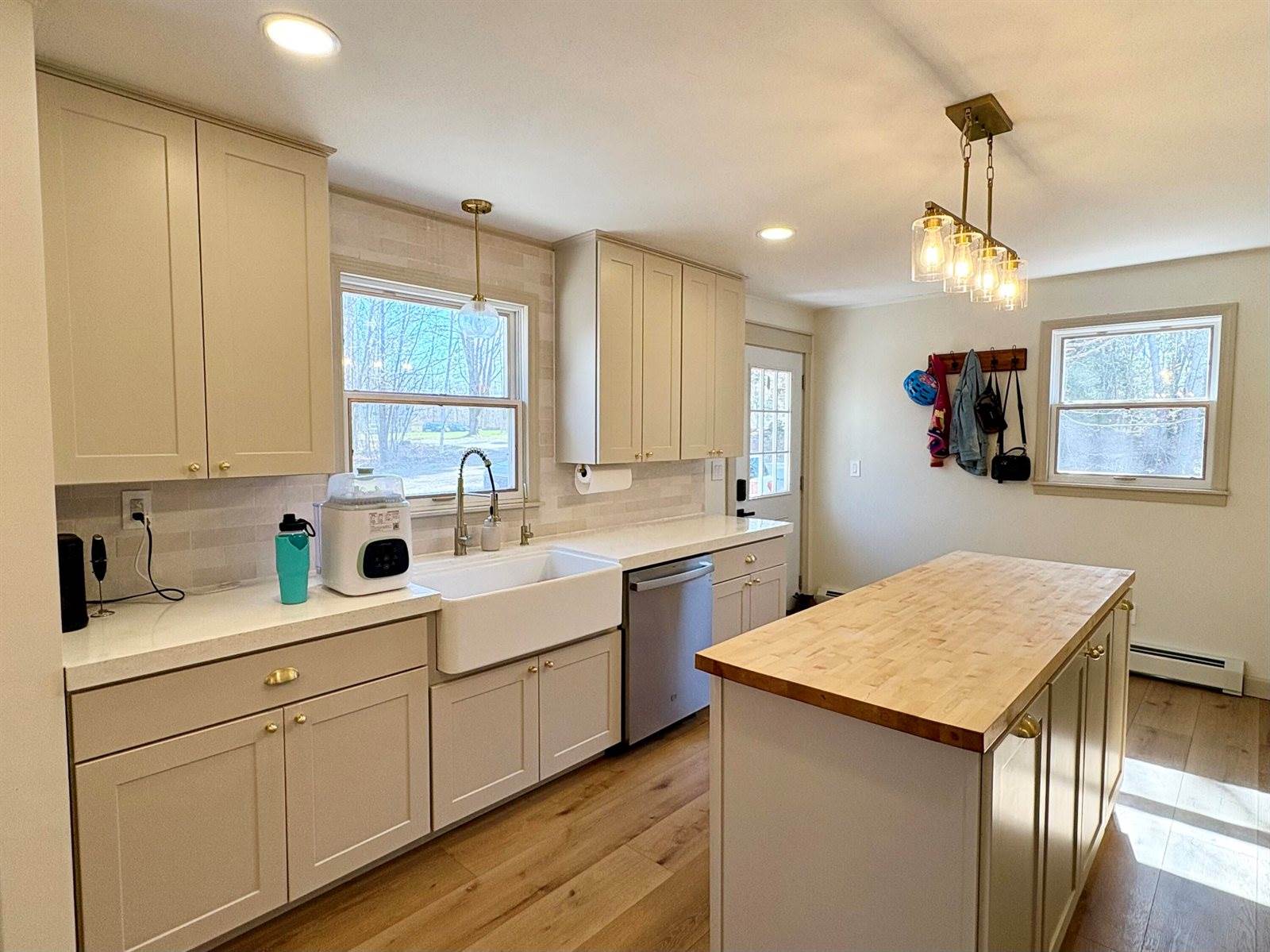 3 Mountainview Drive, Lincoln, ME 04457