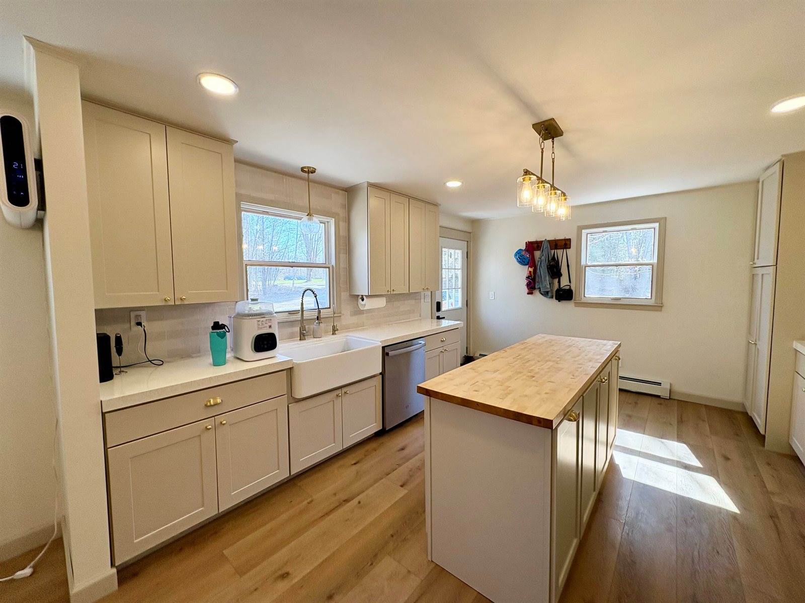 3 Mountainview Drive, Lincoln, ME 04457