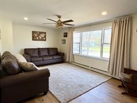 3 Mountainview Drive, Lincoln, ME 04457