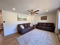 3 Mountainview Drive, Lincoln, ME 04457