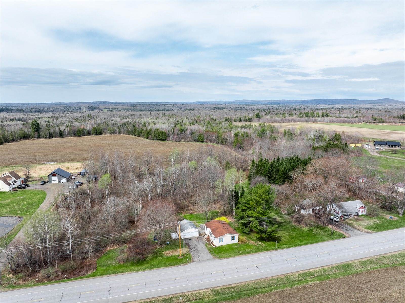43 Main Street, Corinth, ME 04427
