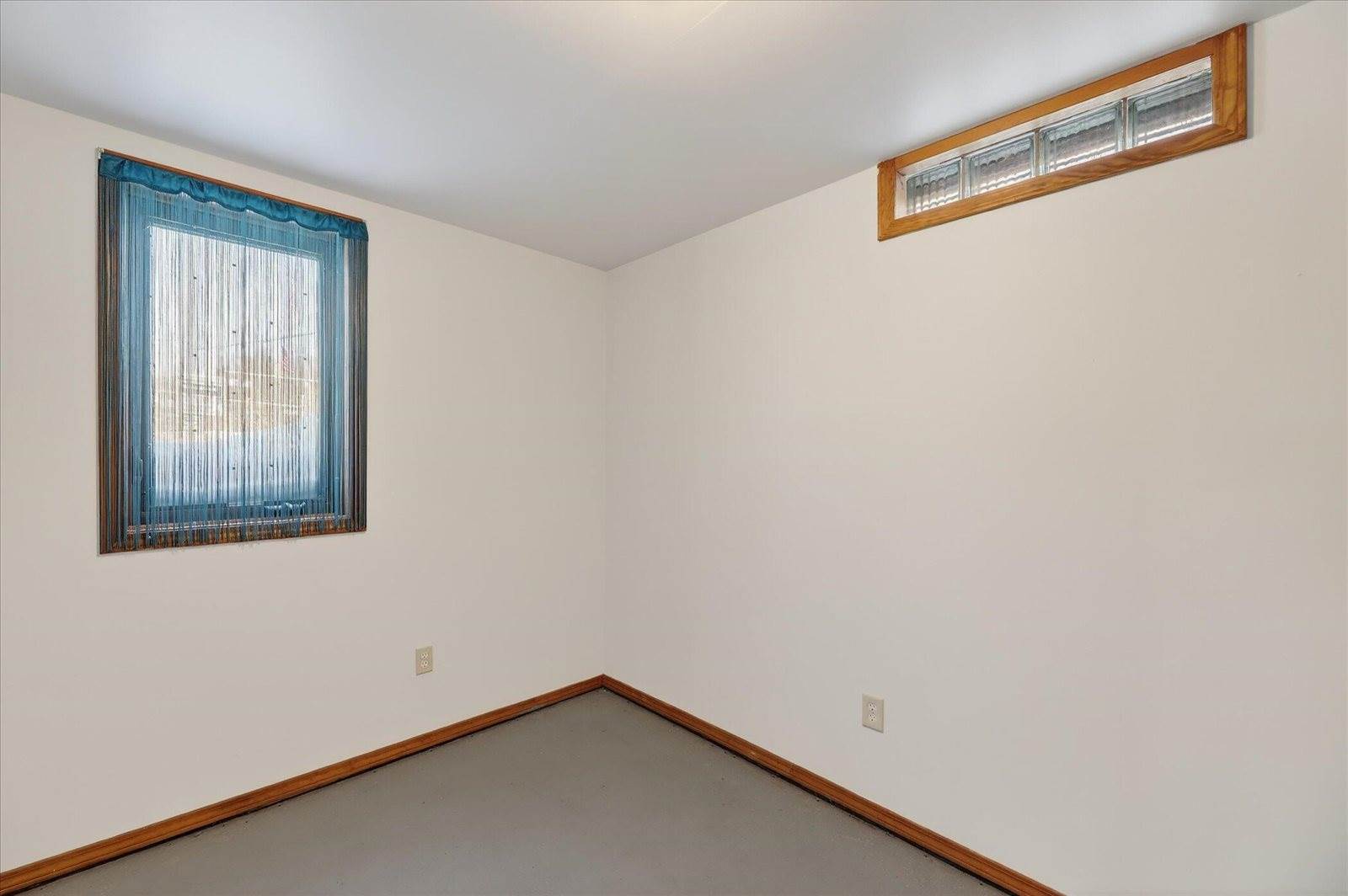 8949 Stadium Drive, Kalamazoo, MI 49009