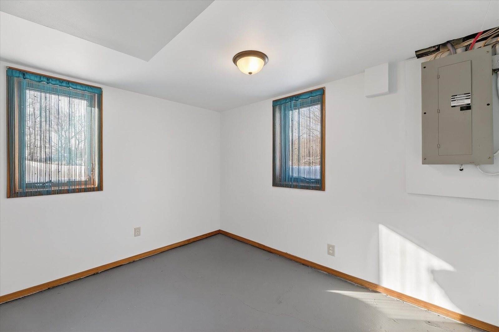8949 Stadium Drive, Kalamazoo, MI 49009