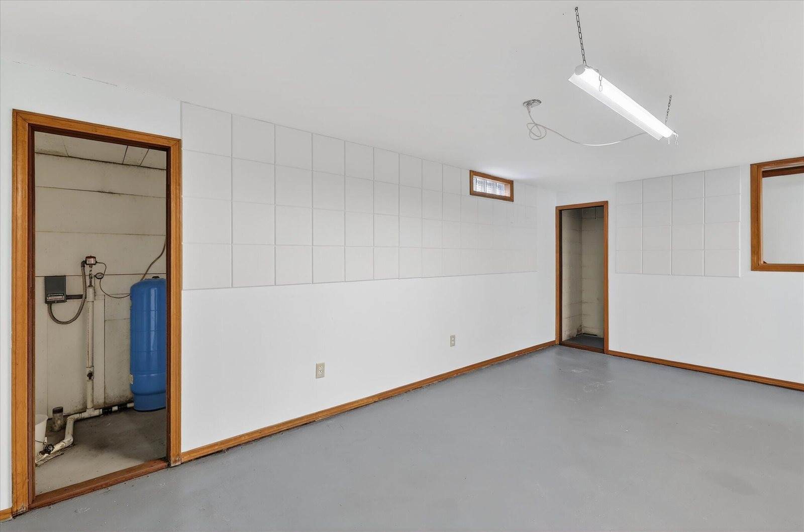 8949 Stadium Drive, Kalamazoo, MI 49009