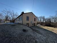 8949 Stadium Drive, Kalamazoo, MI 49009