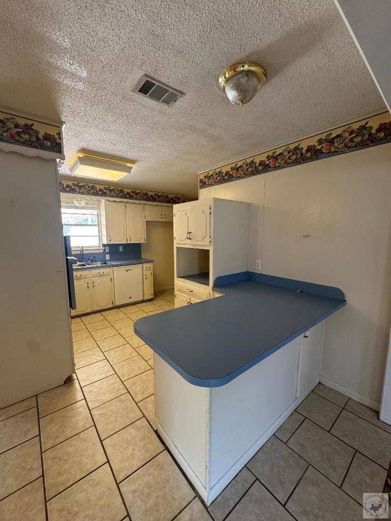 120 East Greenfield, Wake Village, TX 75501