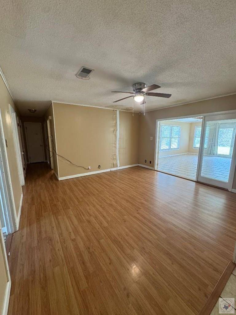 120 East Greenfield, Wake Village, TX 75501