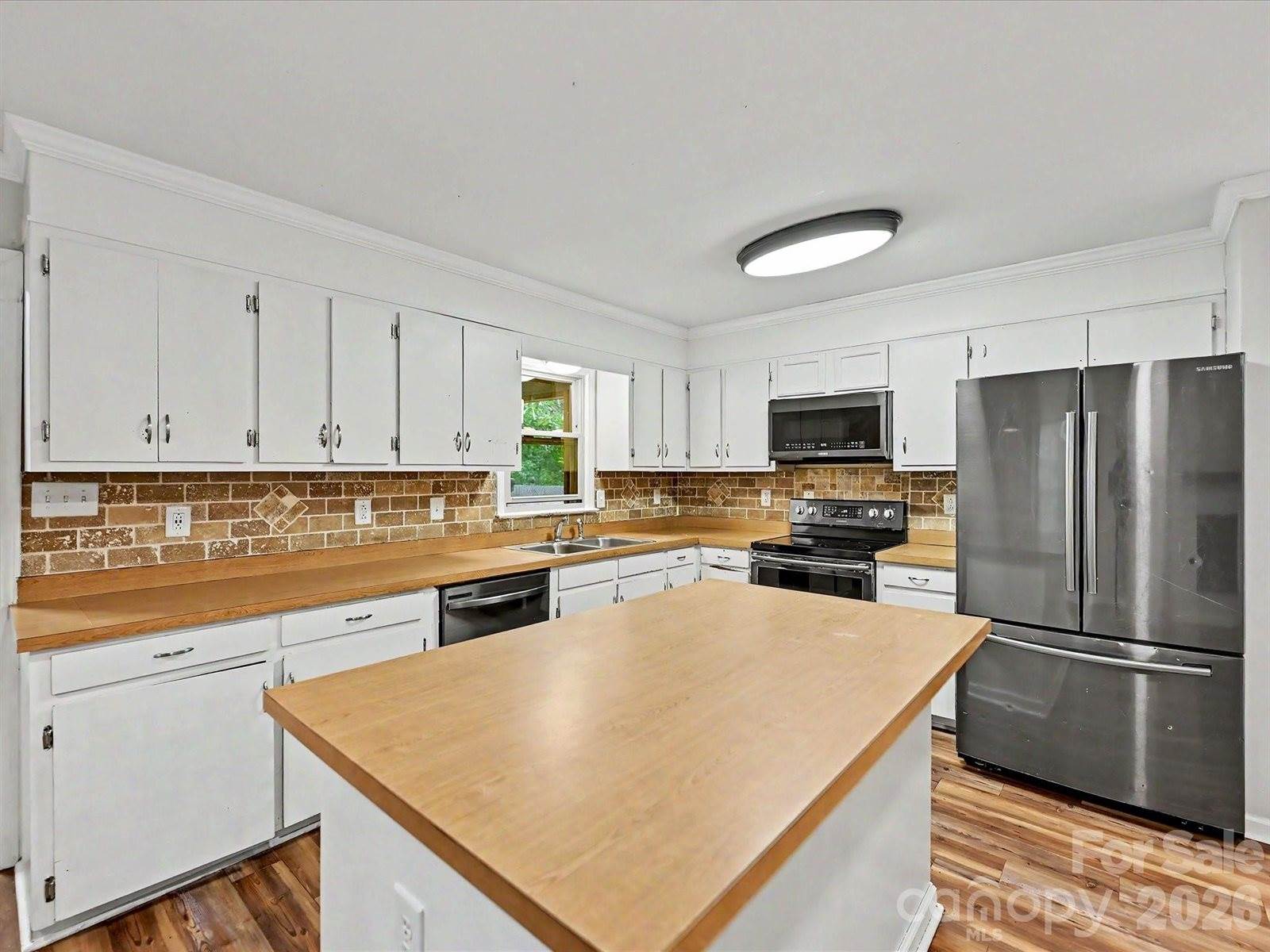 1123 South Forest Hills School Road, Marshville, NC 28103