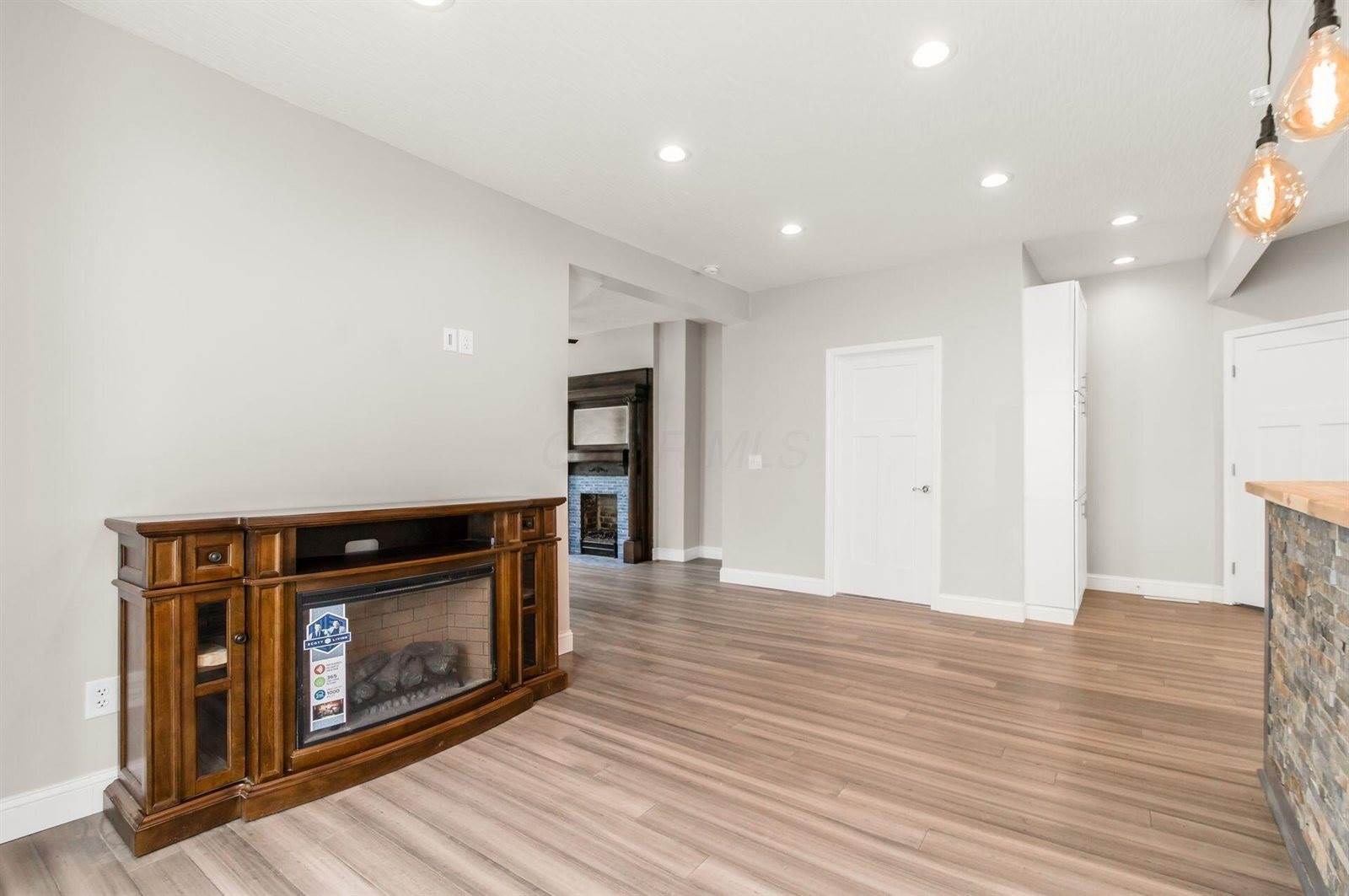 209 South Ogden Avenue, Columbus, OH 43204