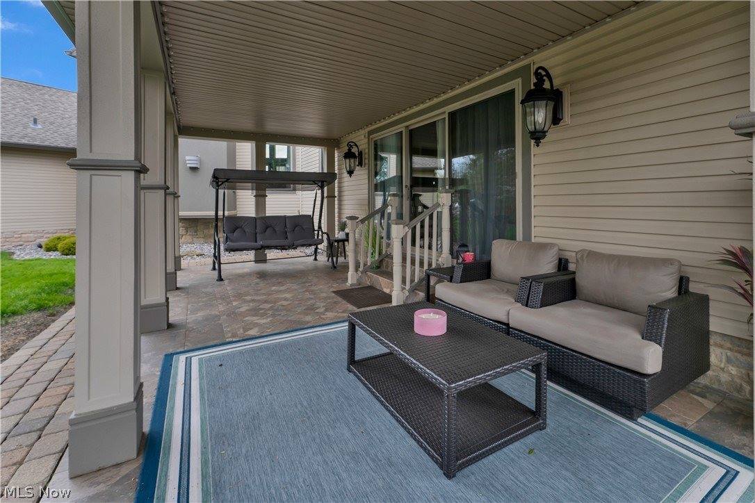 2900 Whispering Pines Drive, Canfield, OH 44406