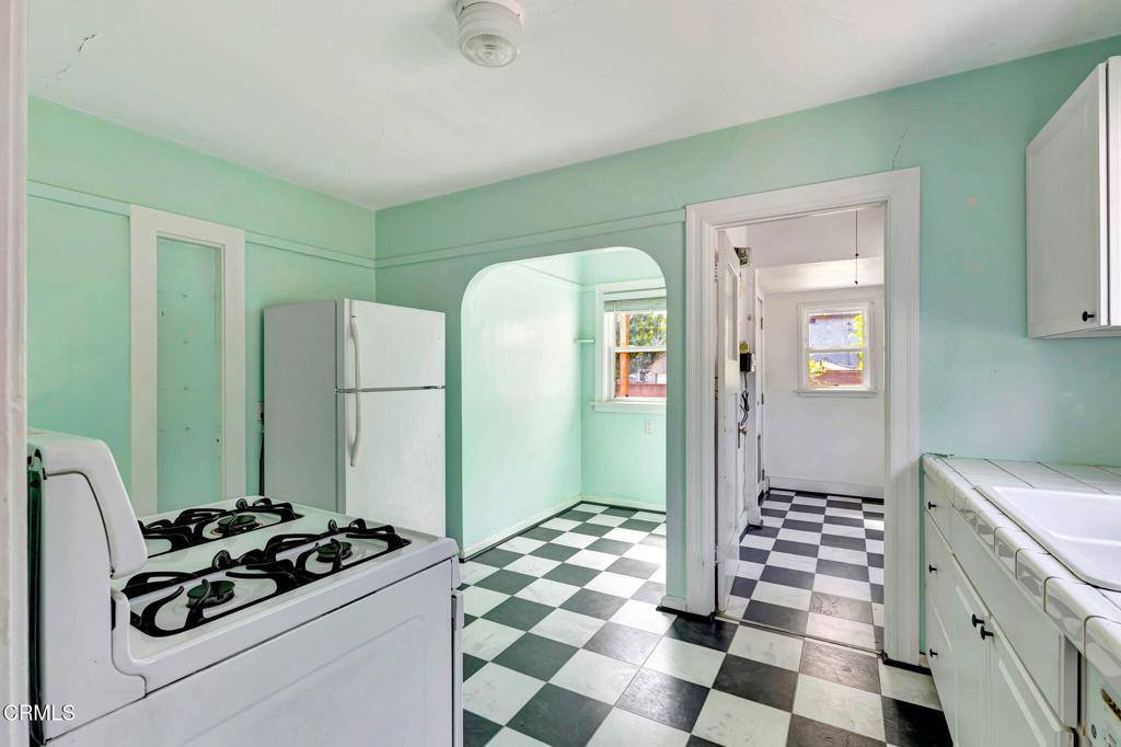 834 Commonwealth Avenue, Venice, CA 90291