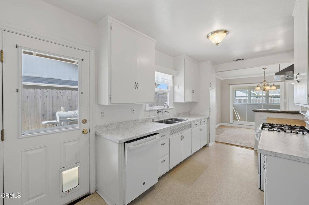 511 Eva Street, Ventura, CA 93003