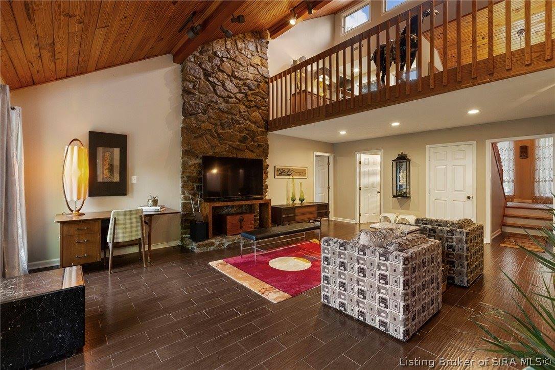 379 Brentwood Drive, Madison, IN 47250