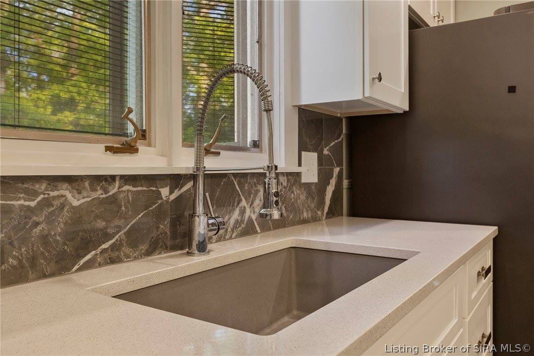 379 Brentwood Drive, Madison, IN 47250
