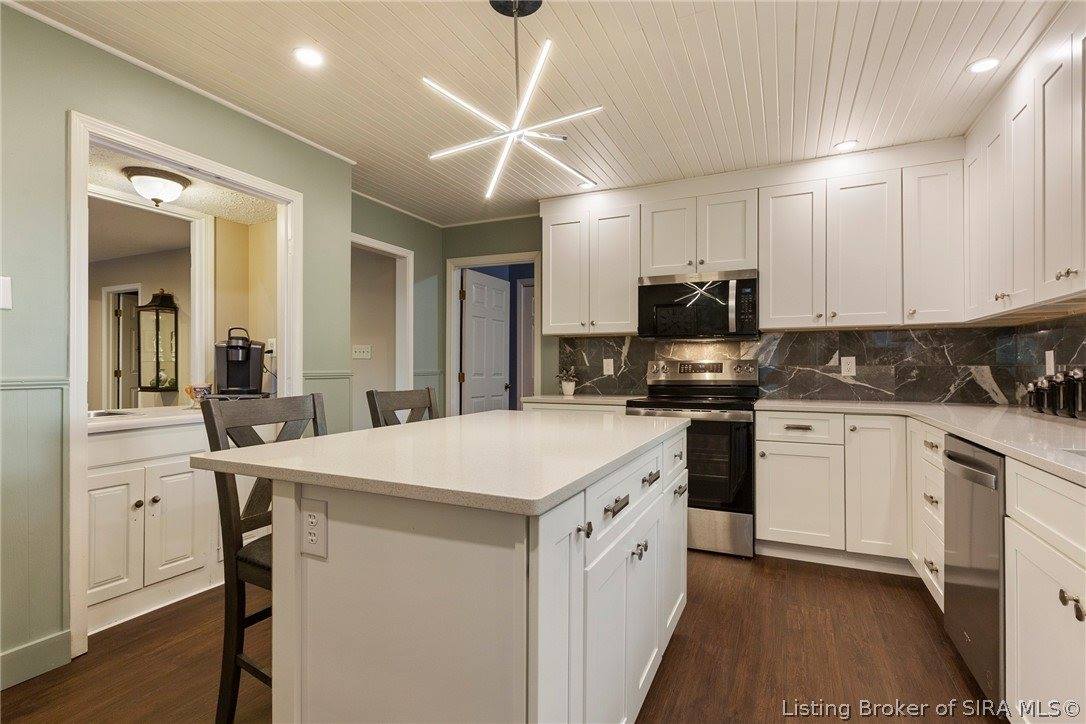 379 Brentwood Drive, Madison, IN 47250
