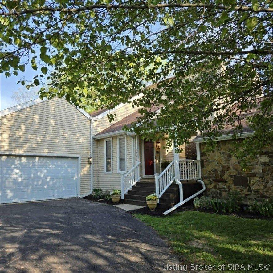 379 Brentwood Drive, Madison, IN 47250