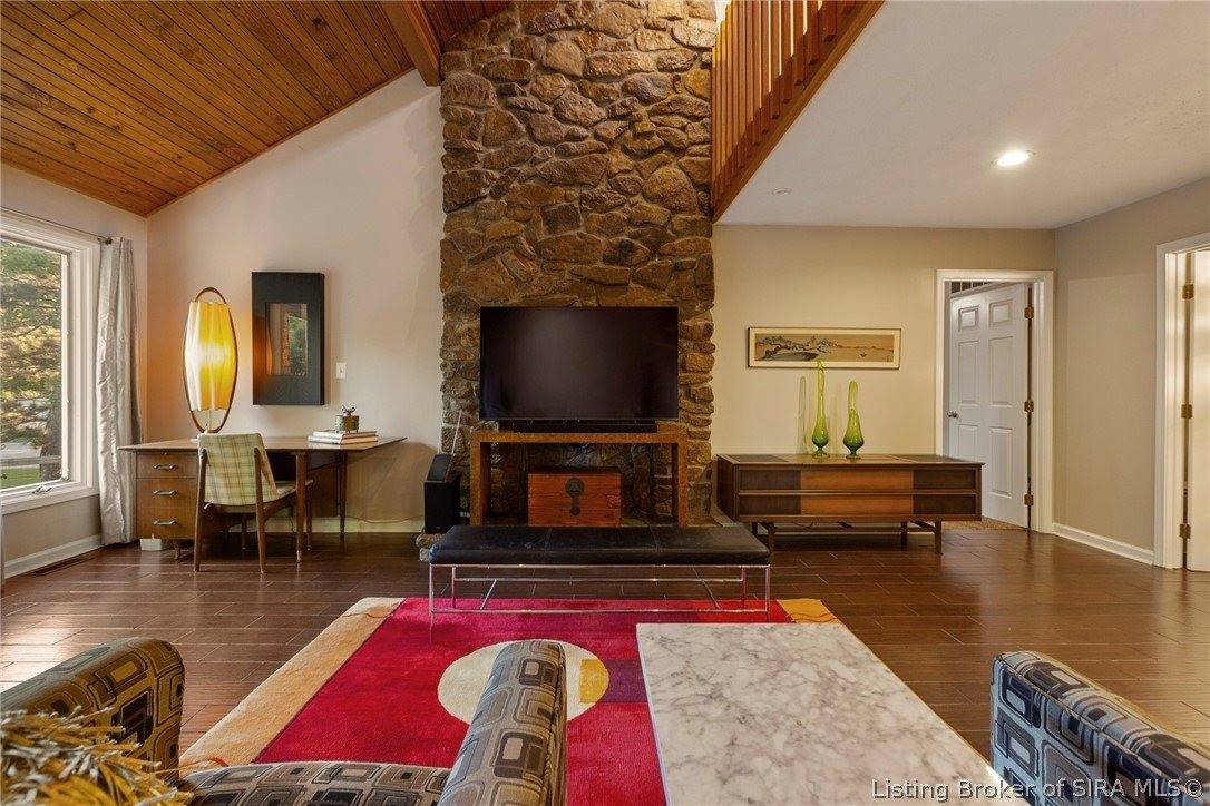 379 Brentwood Drive, Madison, IN 47250