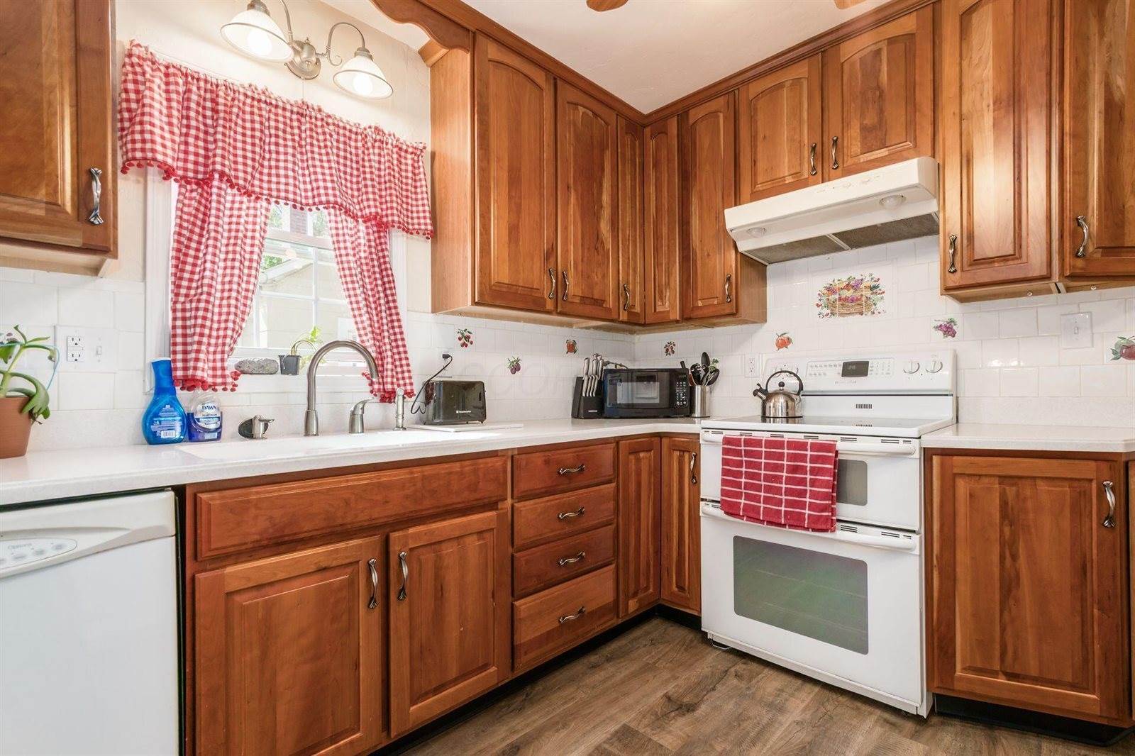 495 East Beechwold Boulevard, Columbus, OH 43214