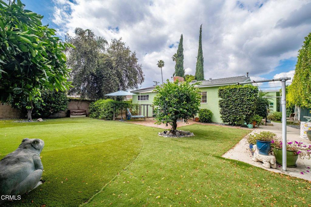 6040 Laurelgrove Avenue, North Hollywood, CA 91606