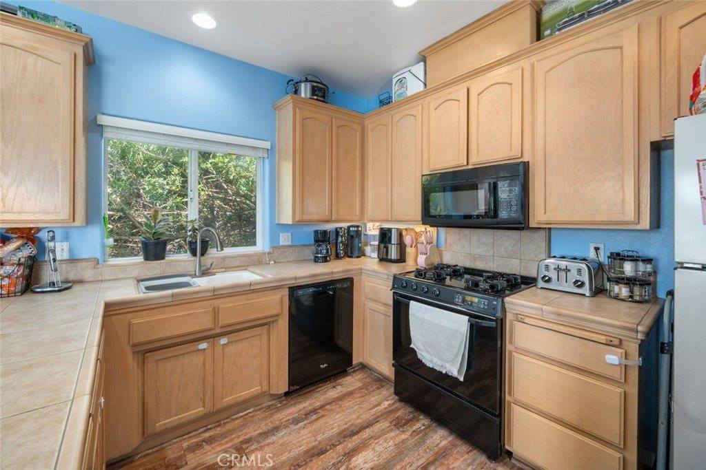 1681 Ocean, Oceano, CA 93445