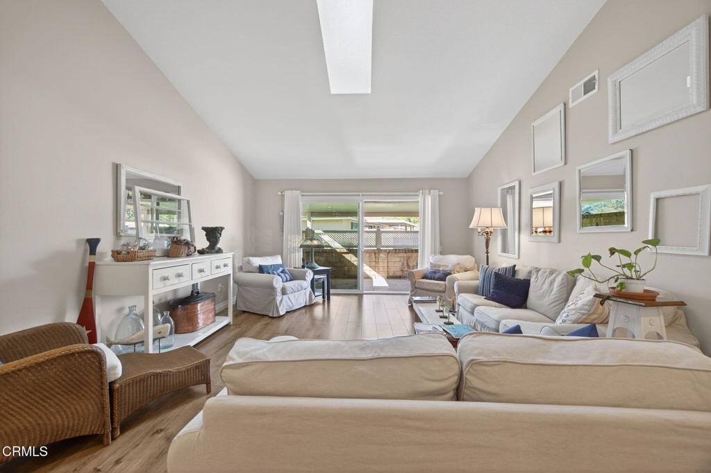26102 Village 26, Camarillo, CA 93012