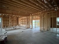 1046 Calaveras, College Station, TX 77845