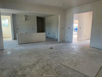 1046 Calaveras, College Station, TX 77845
