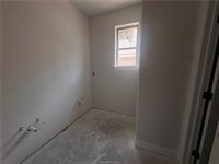 1046 Calaveras, College Station, TX 77845