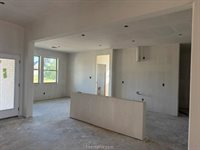 1046 Calaveras, College Station, TX 77845