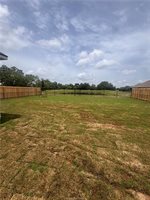 1046 Calaveras, College Station, TX 77845