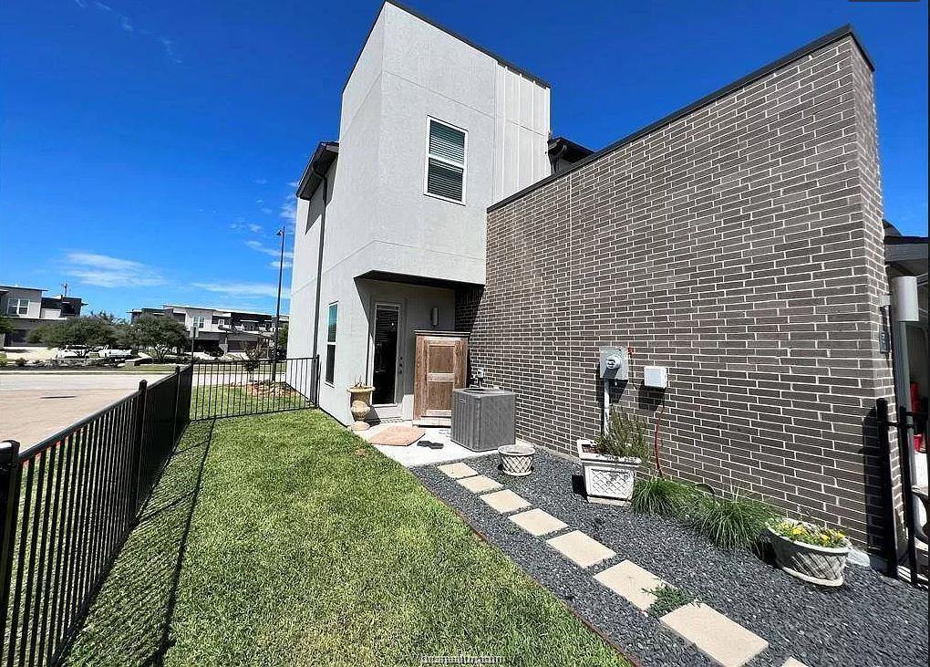 3920 Yukon Lane, College Station, TX 77845