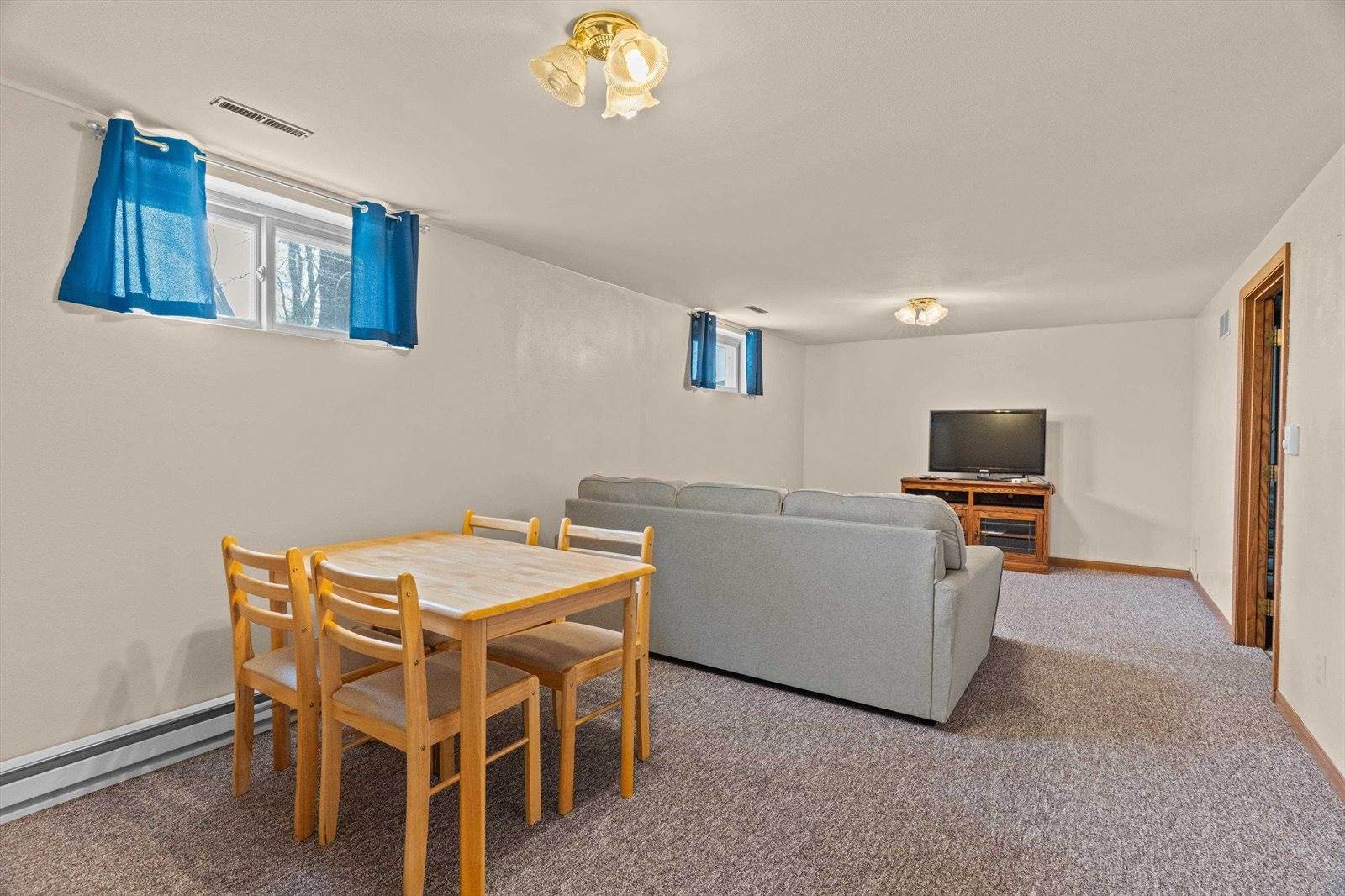 715 N Hinman Avenue, Marshfield, WI 54449
