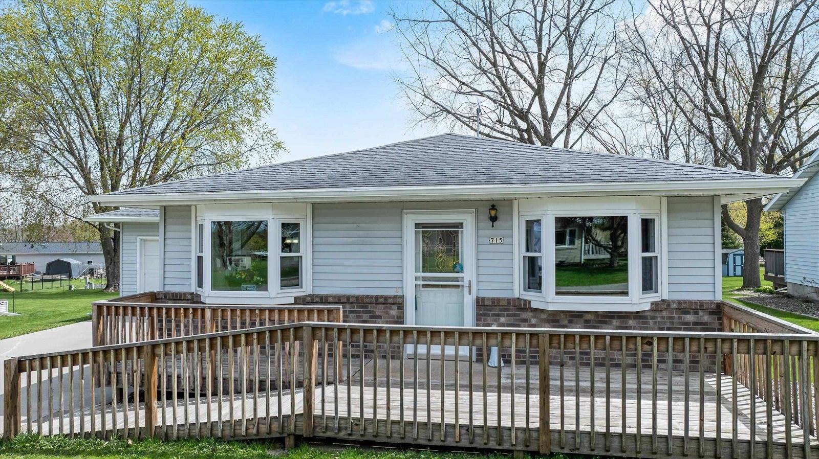 715 N Hinman Avenue, Marshfield, WI 54449
