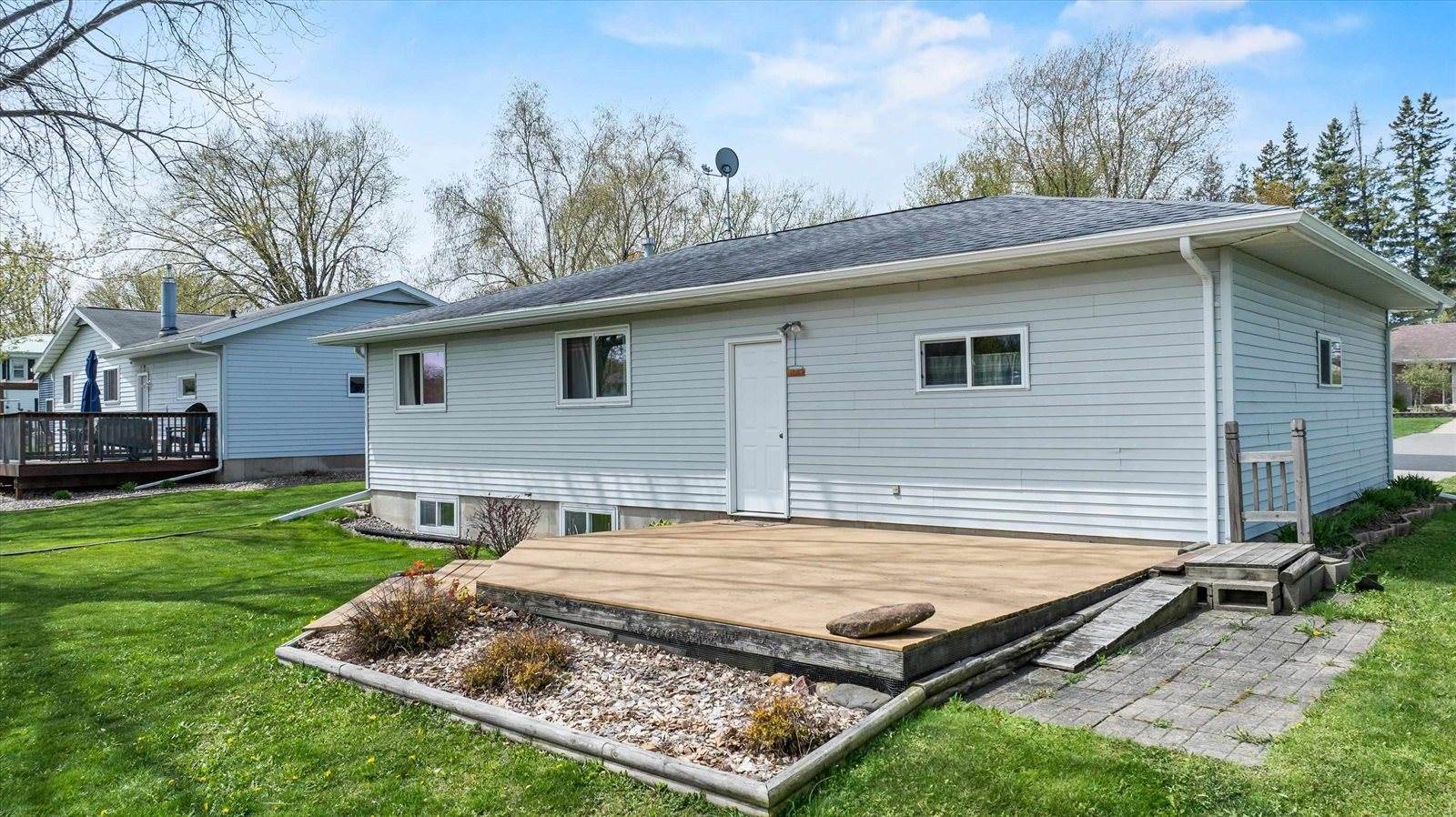 715 N Hinman Avenue, Marshfield, WI 54449