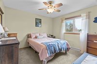 715 N Hinman Avenue, Marshfield, WI 54449