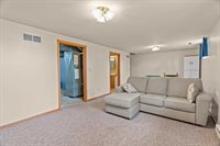 715 N Hinman Avenue, Marshfield, WI 54449