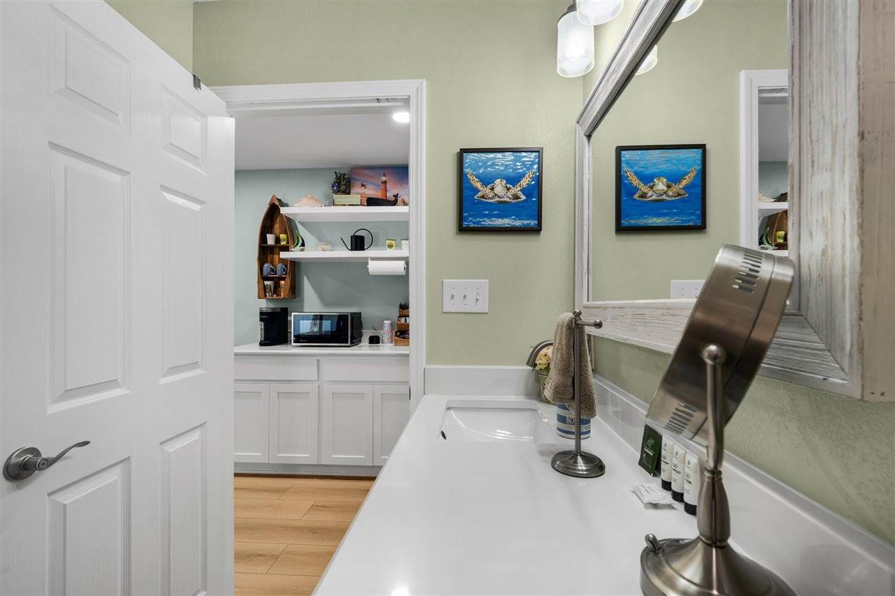 764 East Lake, Lawton, OK 73507