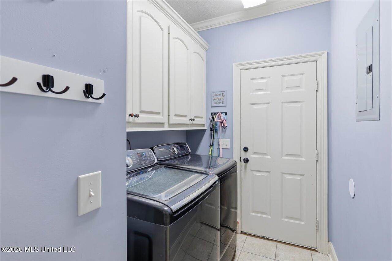 206 Barrington Cove, Florence, MS 39073