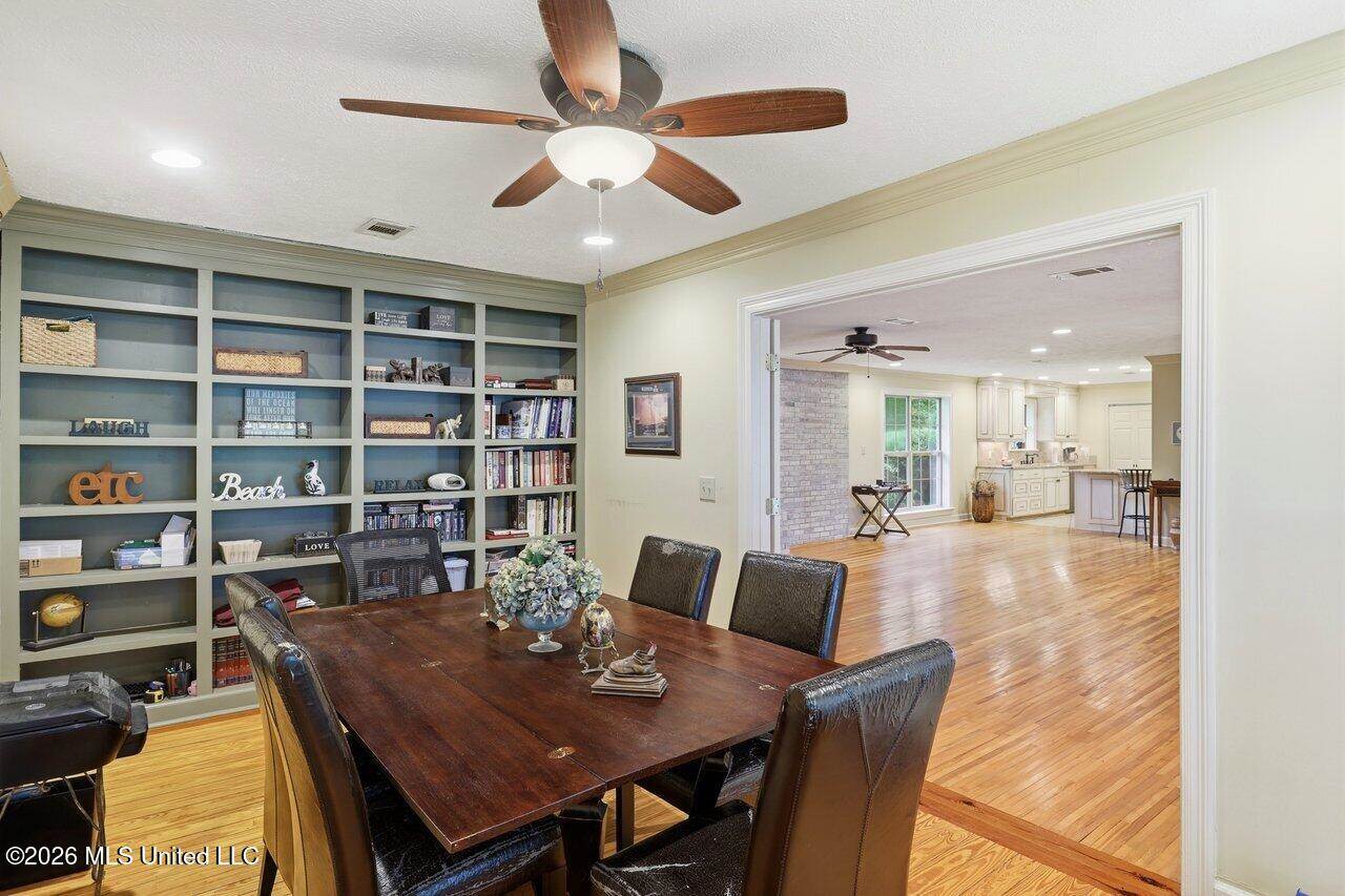 137 Lakeview Drive, Madison, MS 39110